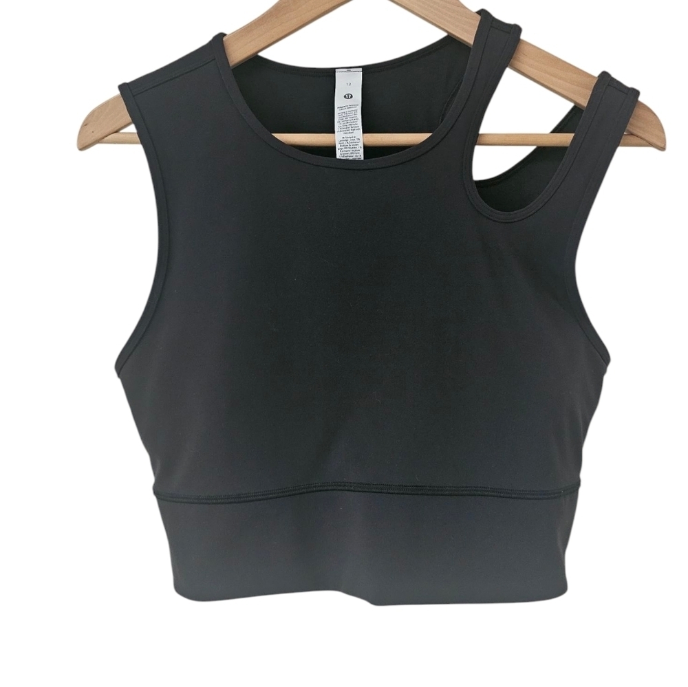 Lululemon Black Mastered Motion Cropped asymmetrical Top With The Built In Bra12 - Picture 3 of 7